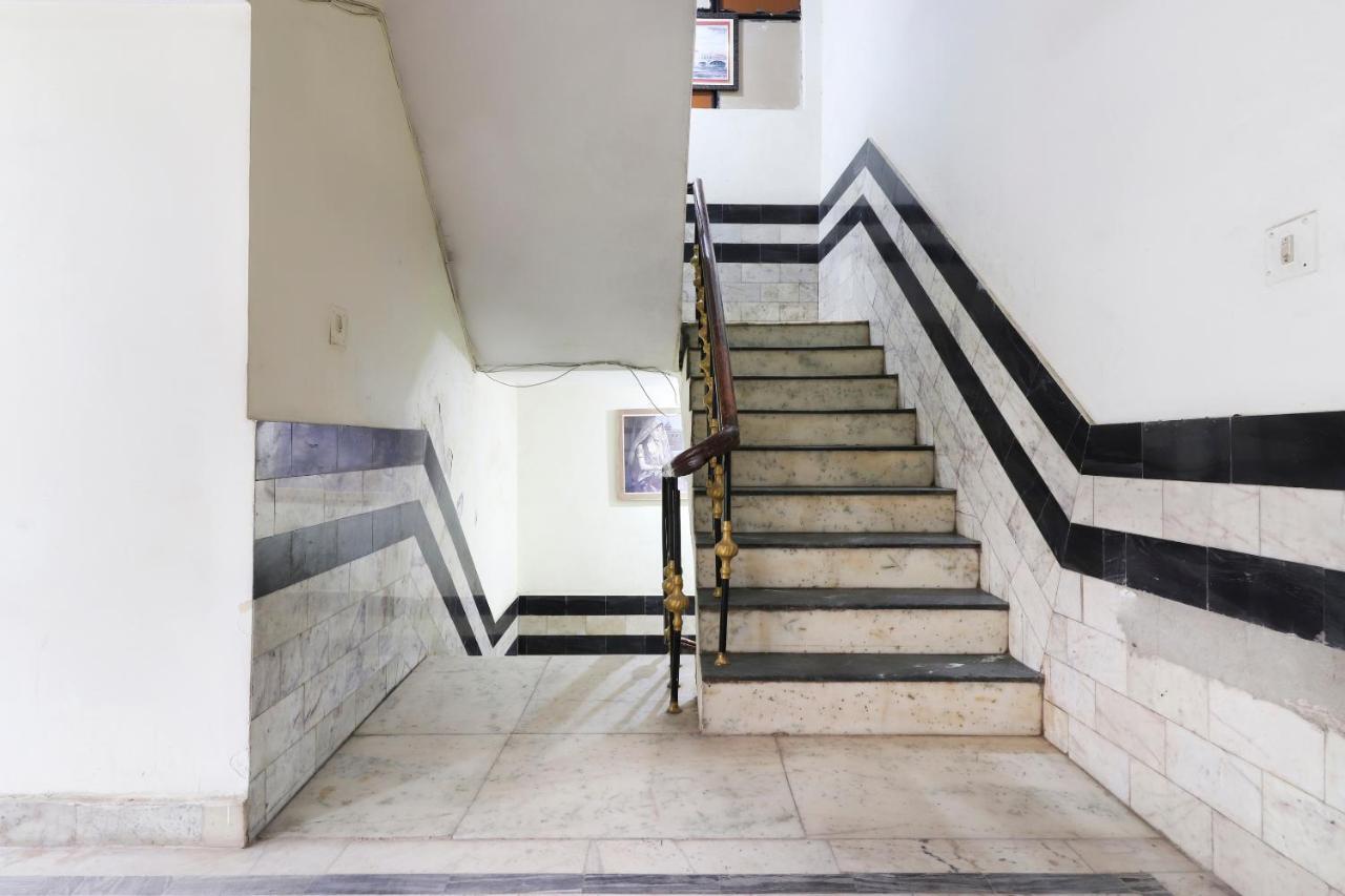 Oyo 40431 Hotel Amar Prem Lucknow Exterior photo